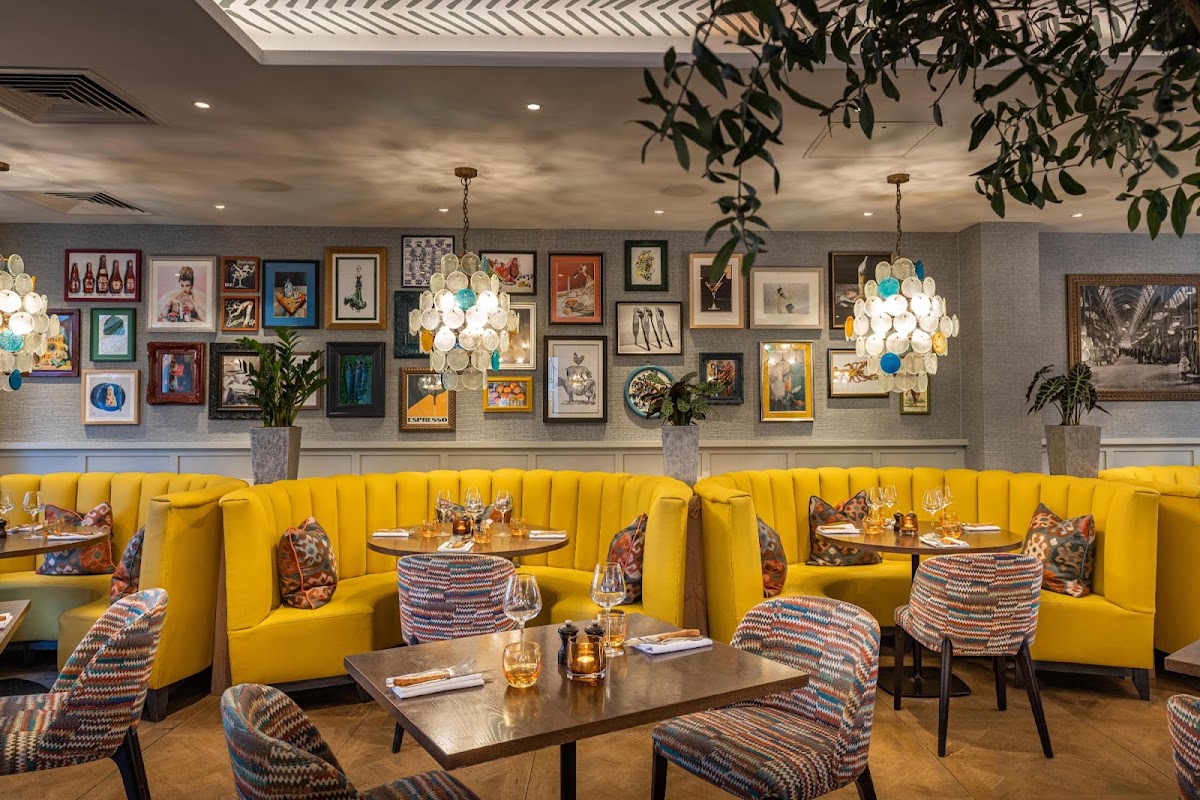 The Long Bar & Grill Photos 2